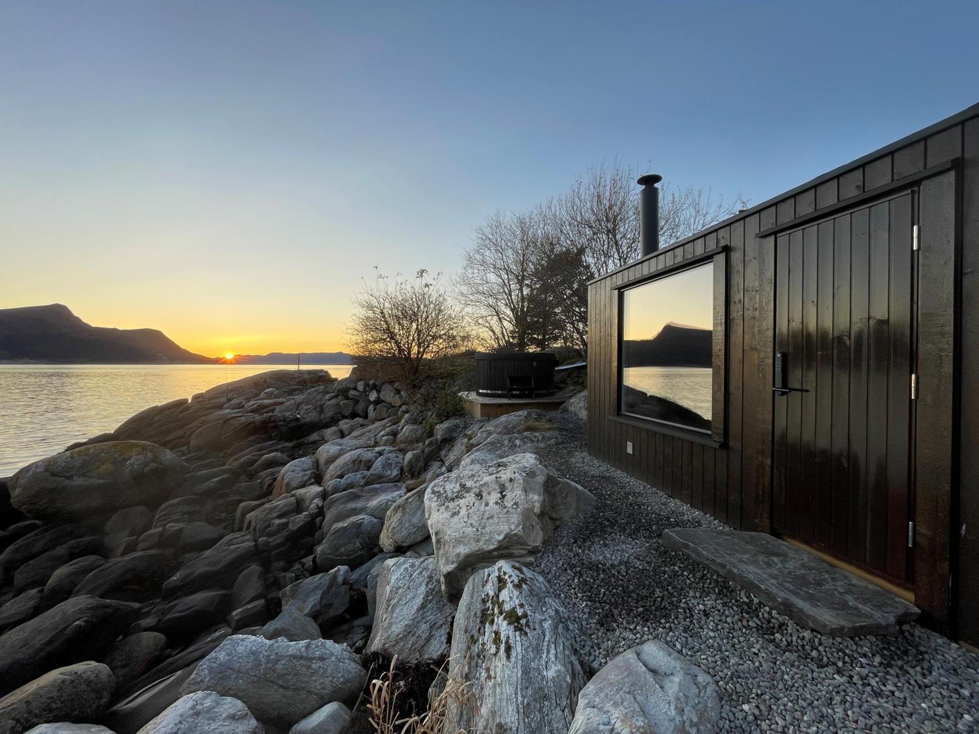 Kraen Gard Villa Larsnes Exterior photo